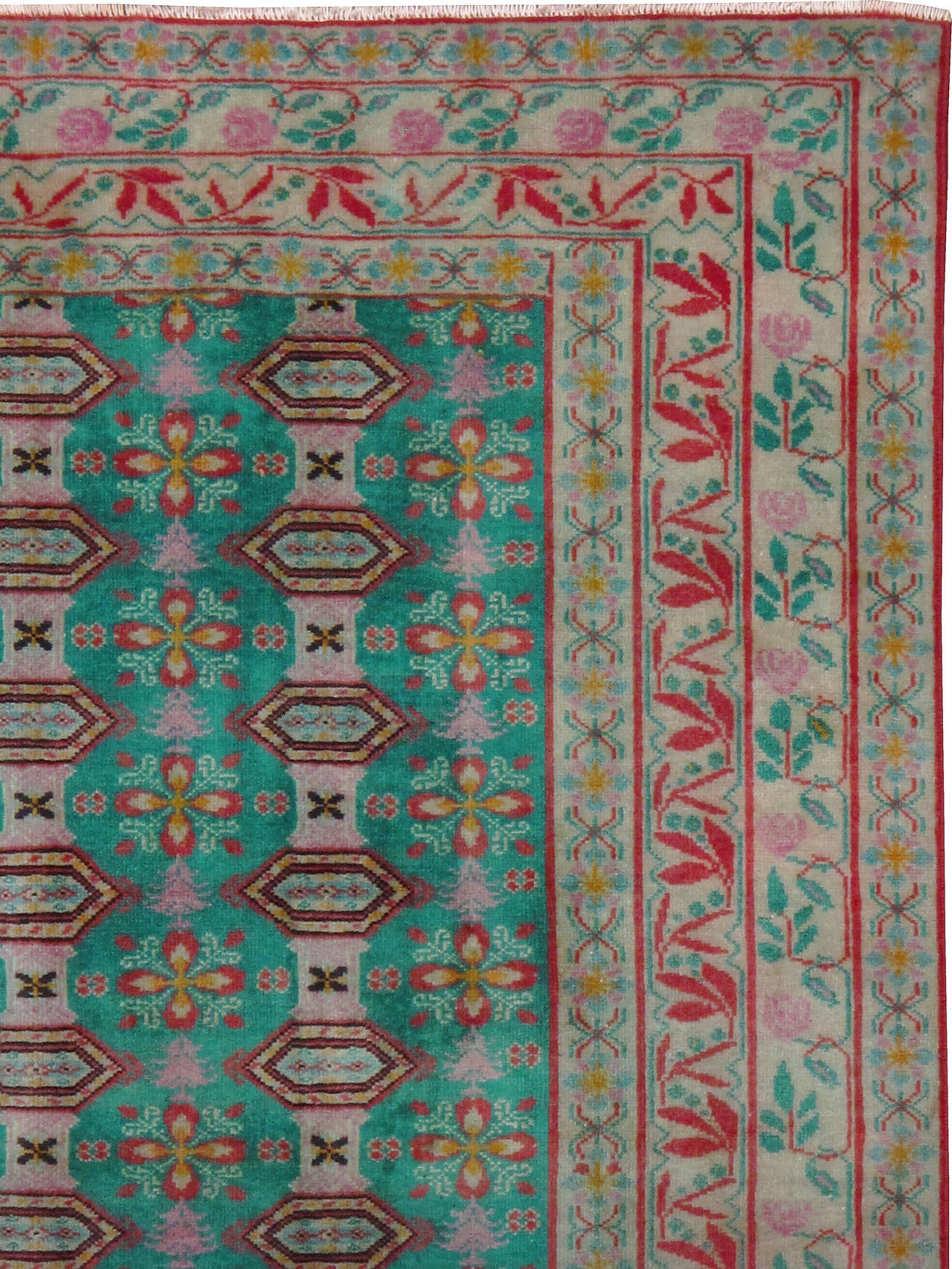 A vintage Central Asian Turkoman carpet from the second quarter of the 20th century.