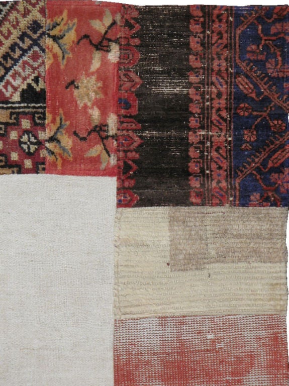Tapis d'Anatolie turc en patchwork du milieu du 20e siècle, créé à partir d'un assortiment de tapis d'Anatolie vintage.