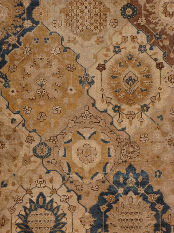 A garden design Persian Tabriz in stirring demonstration.