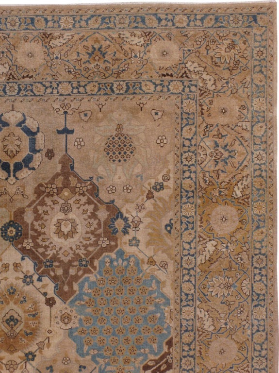 Persian Tabriz In Good Condition For Sale In New York, NY