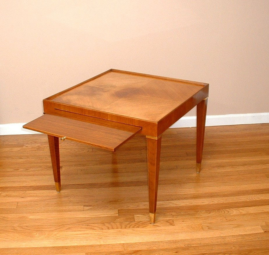 Modern Lacquered Mahogany End Table with Pull-Out Tray
