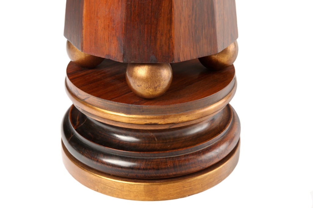 Pair of Obelisk-Form Lamps in Rosewood, 1940s In Good Condition For Sale In Brooklyn, NY