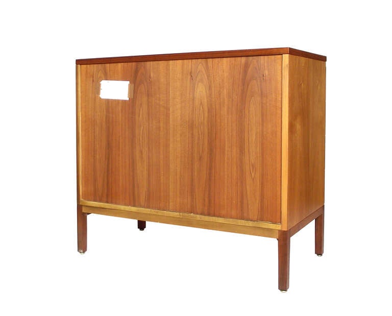 American Handsome Chest of Drawers in Mahogany by Paul McCobb for Calvin