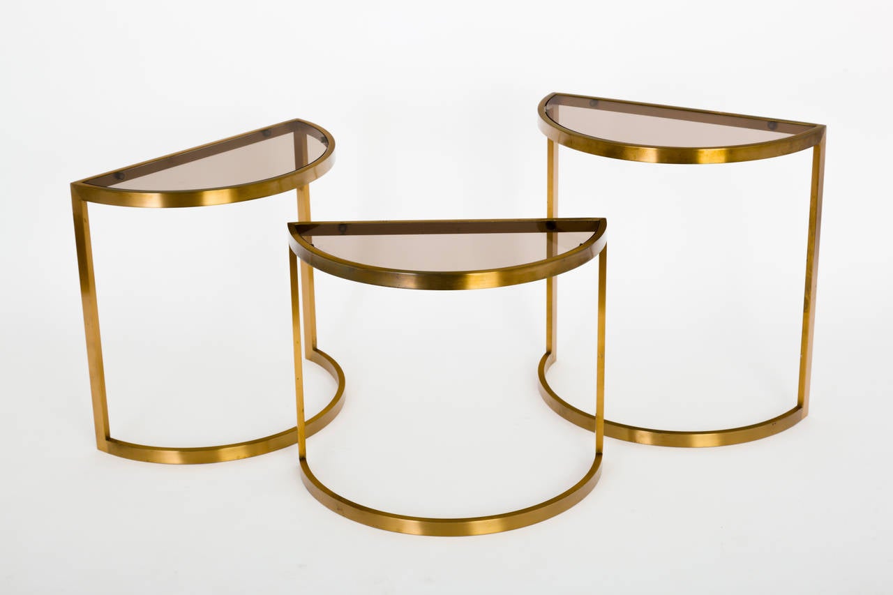 Mid-Century Modern Set of Three 1960s Modern Nesting Tables in Brass and Glass