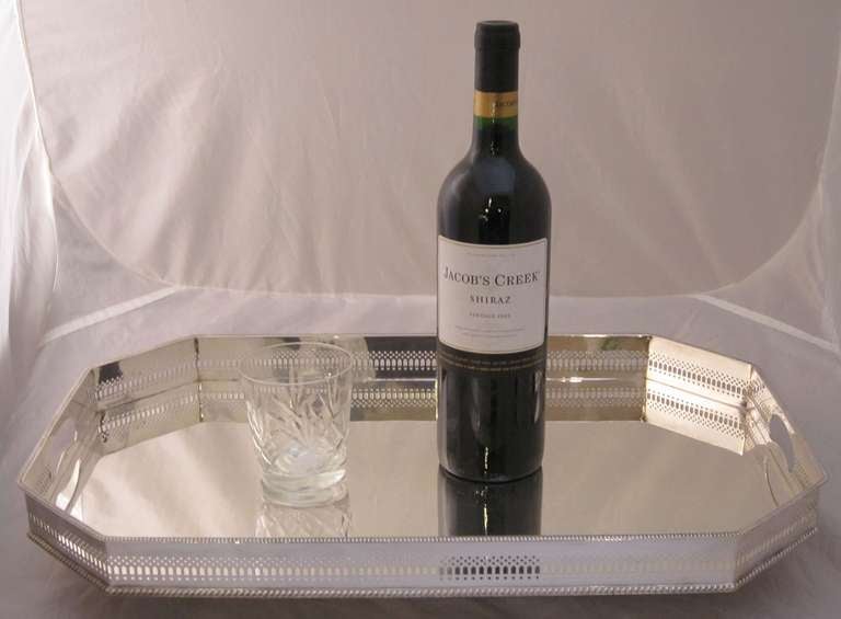 English Gallery Serving Tray In Excellent Condition In Austin, TX