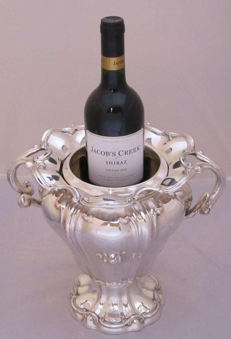 English Wine Cooler of Sheffield Plate In Excellent Condition In Austin, TX