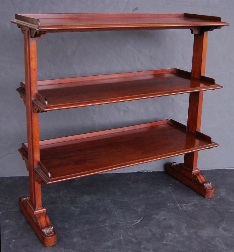 English Trolley Server of Mahogany In Excellent Condition In Austin, TX