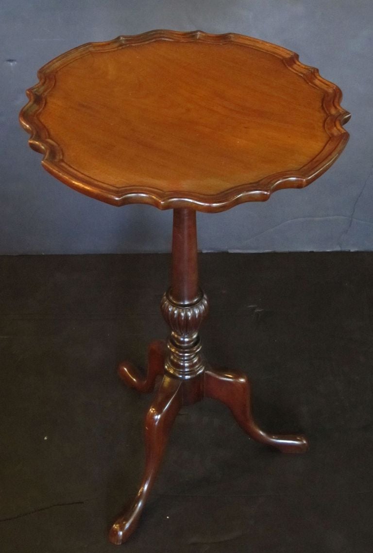 English Wine Table of Mahogany
