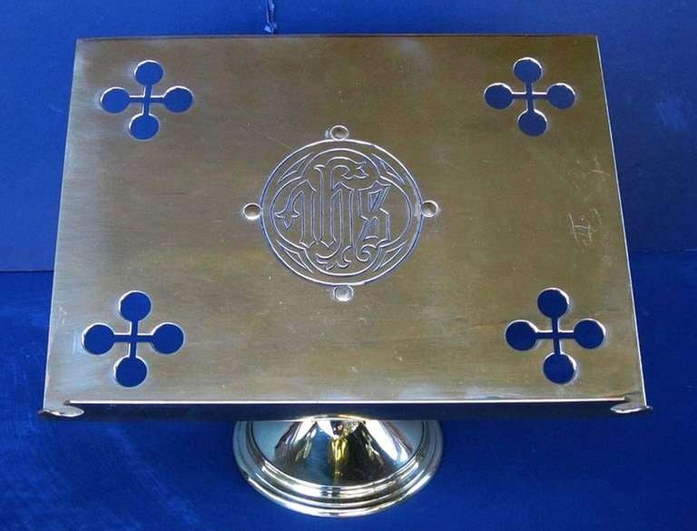 English Missal or Book Stand of Brass In Excellent Condition In Austin, TX