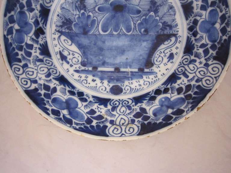 Early Delft Blue and White Charger In Excellent Condition In Austin, TX