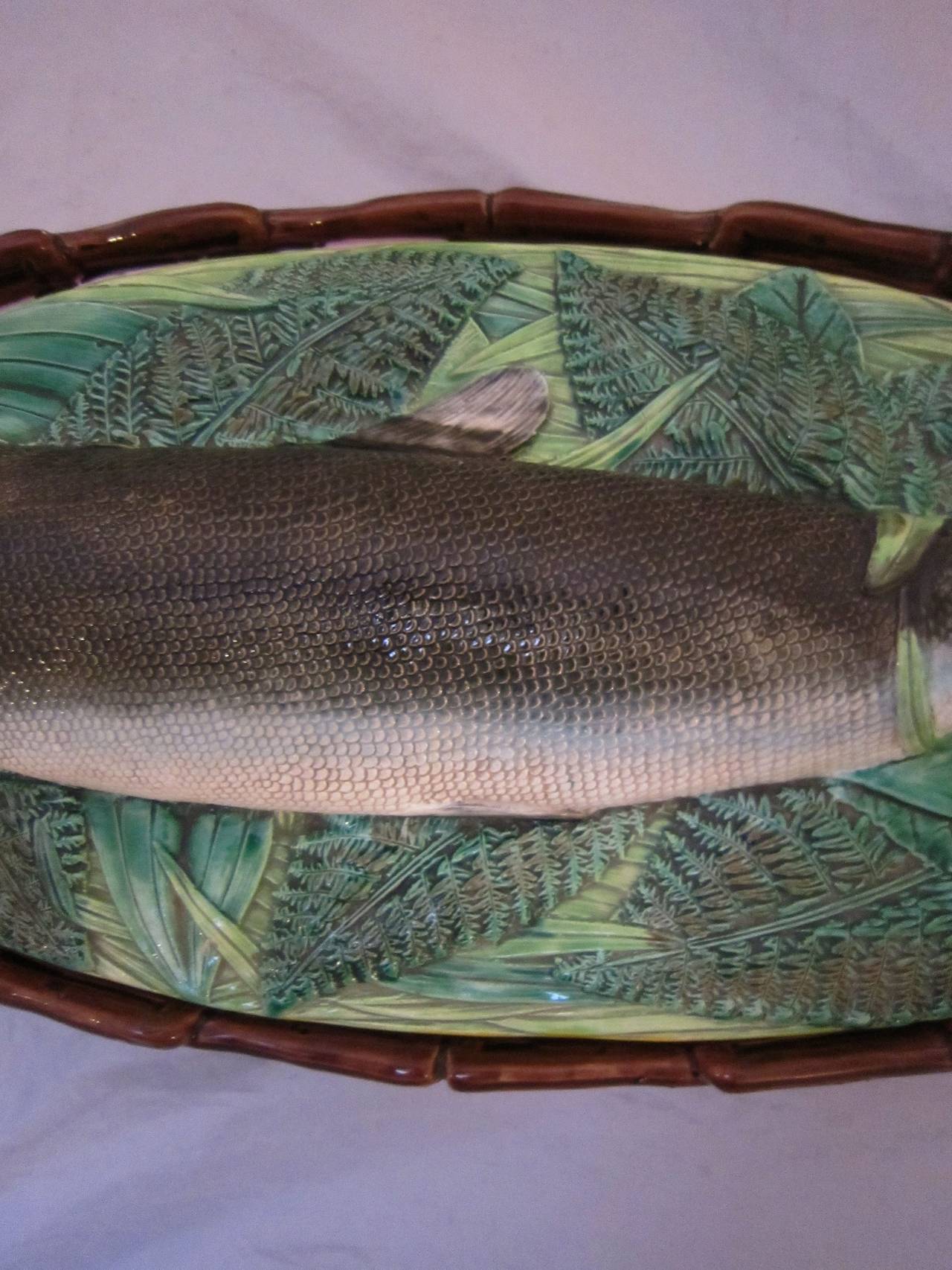 English Majolica Fish Server by George Jones