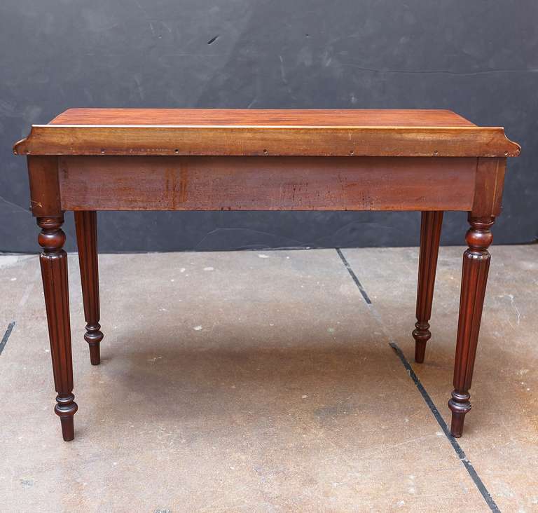 Scottish Writing Table of Mahogany 2