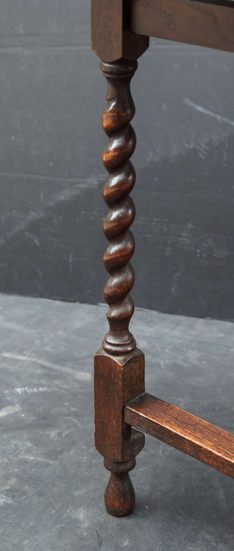 English Drop-Leaf Gate-leg Table 3