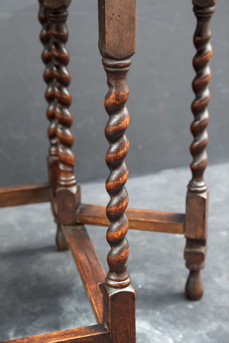 English Drop-Leaf Gate-leg Table 4
