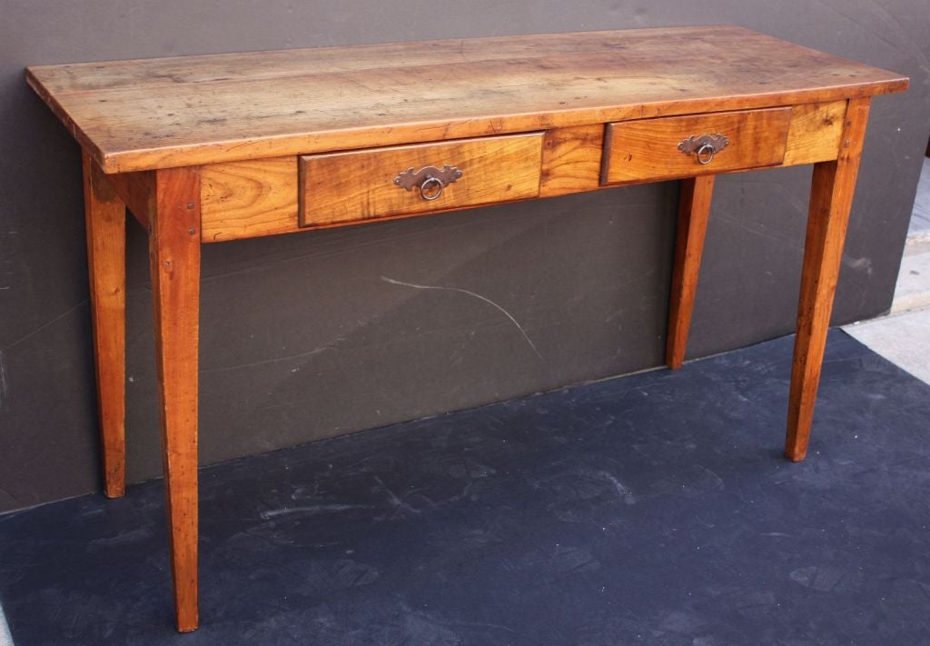 French Console Server of Cherry
