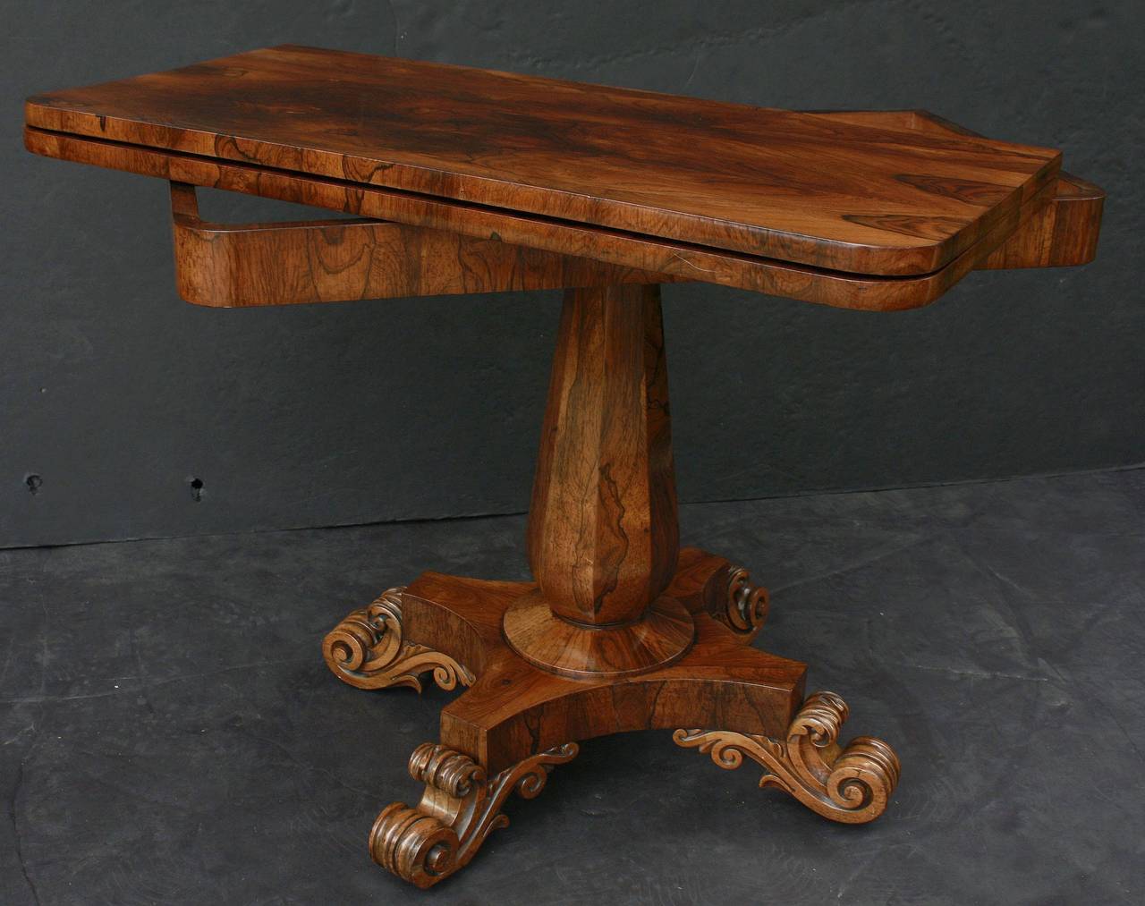 Felt English Games Table of Rosewood