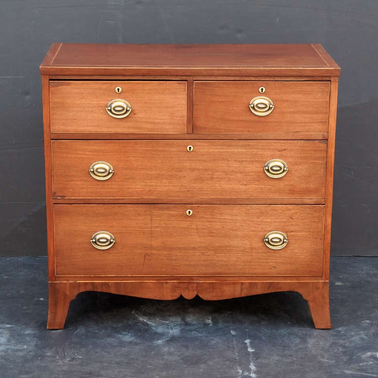 English Chest of Mahogany In Excellent Condition In Austin, TX