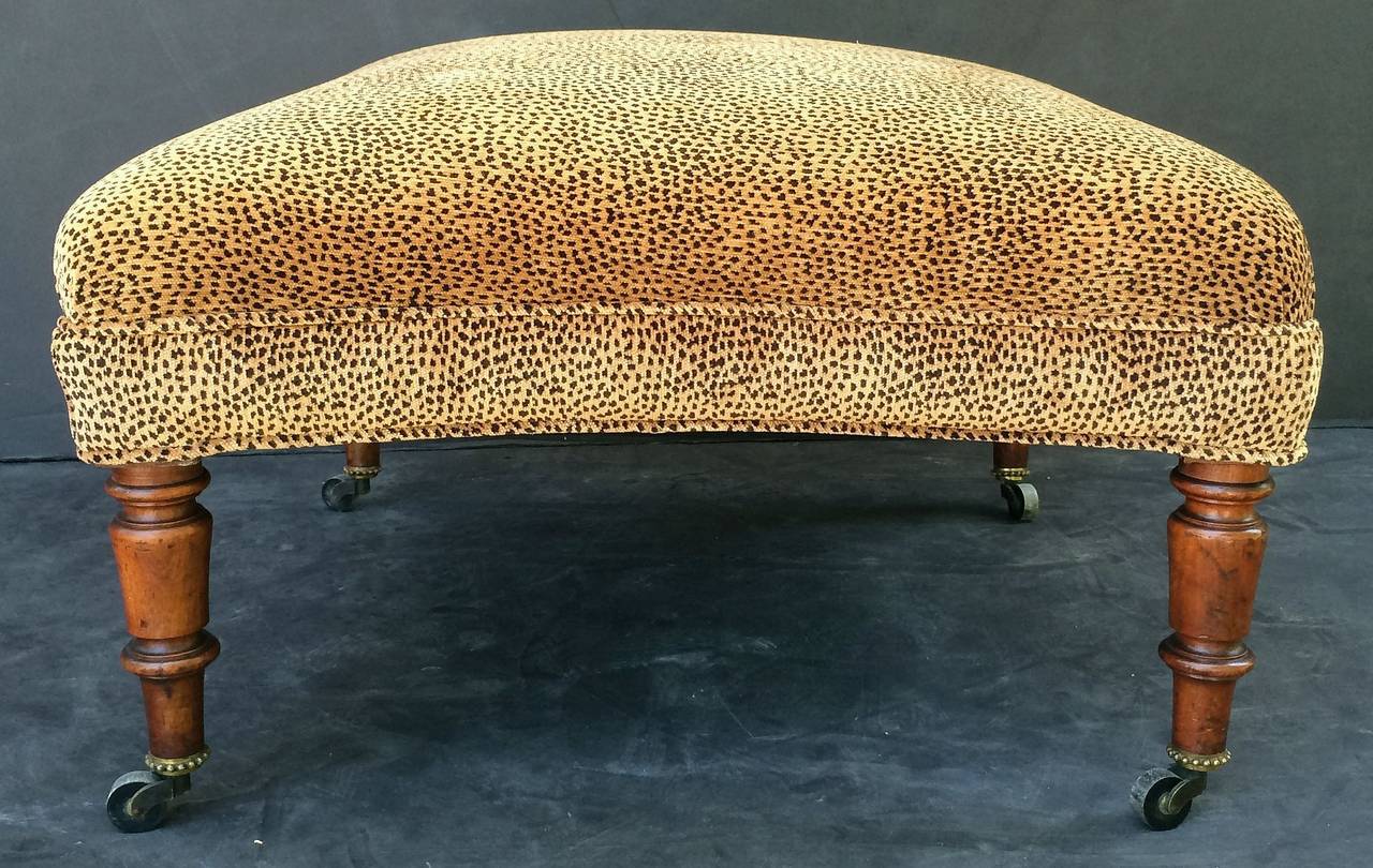 English Upholstered Ottoman on Mahogany Legs 3