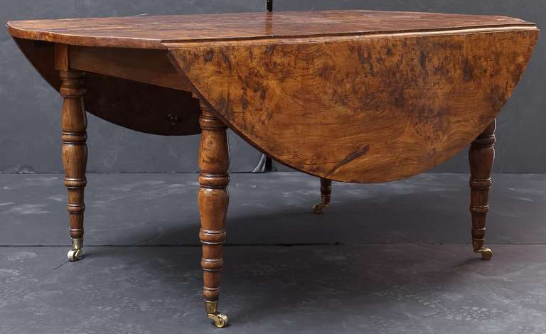 Burr Elm Drop-Leaf Table In Excellent Condition In Austin, TX