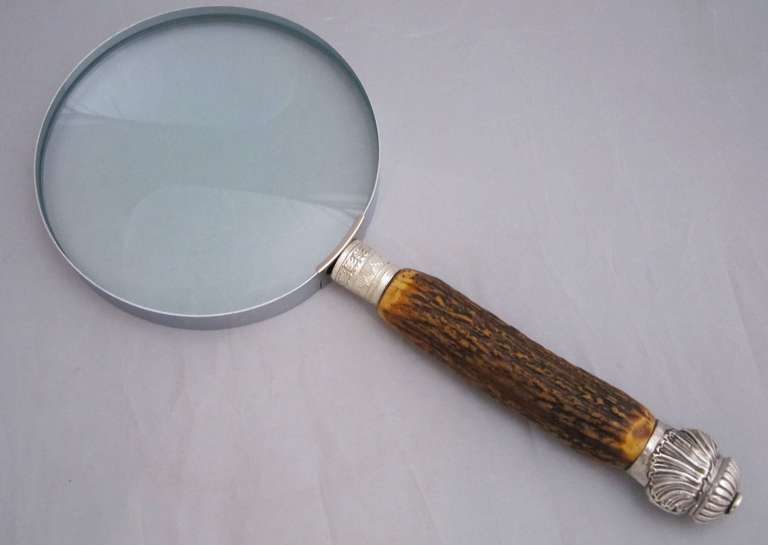 Large English Magnifying Glass 1