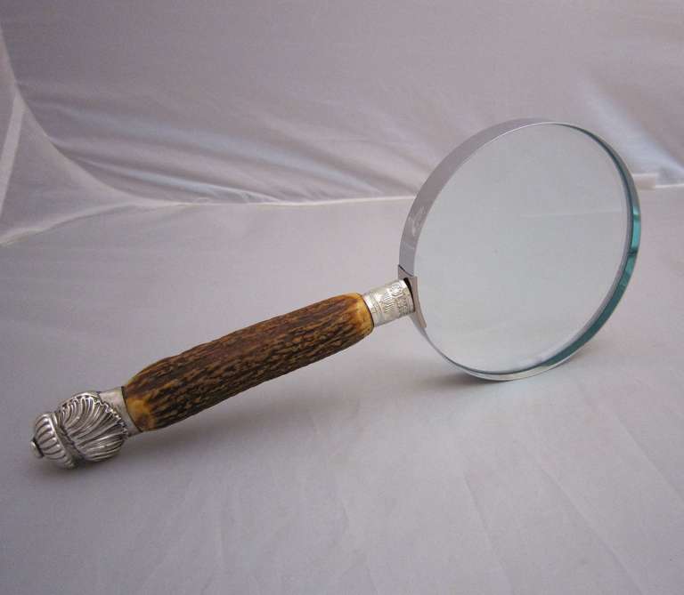 Large English Magnifying Glass In Excellent Condition In Austin, TX