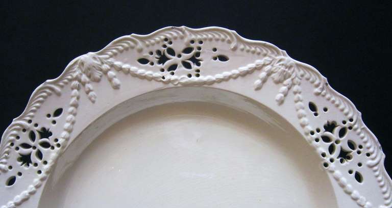 18th Century and Earlier Leeds Pottery Pierced Creamware Set of Ten Plates (9 3/4