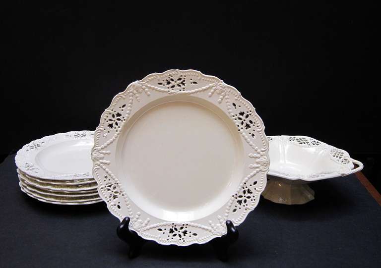 Leeds Pottery Pierced Creamware Set of Ten Plates (9 3/4