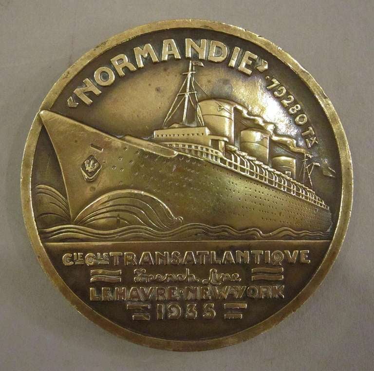 Médaillon de voyage inaugural en bronze Art Déco 