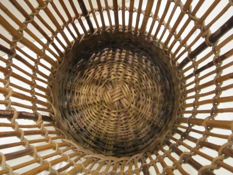 Tall English Willow Basket In Excellent Condition In Austin, TX