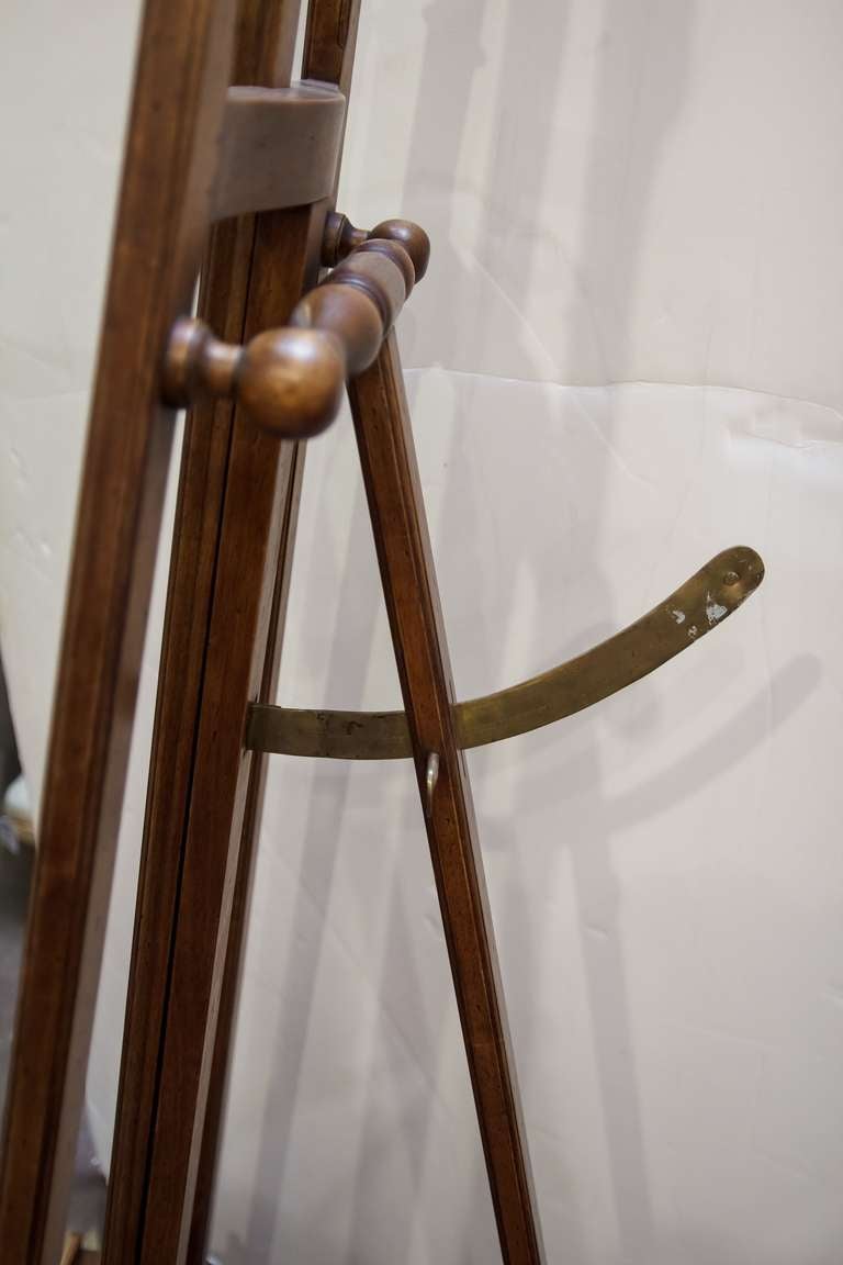 Large French Swan's Neck Easel of Walnut In Excellent Condition In Austin, TX