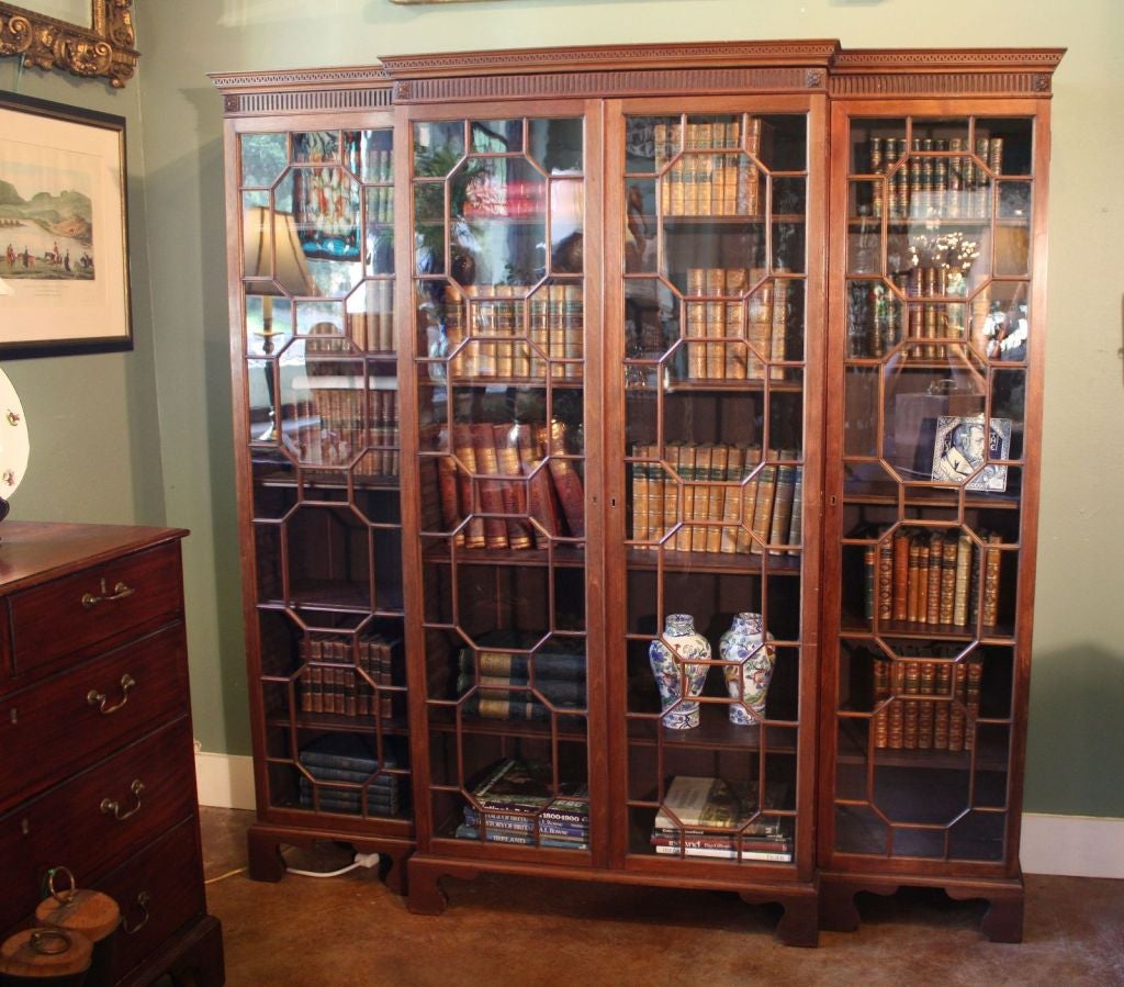 20th Century Chippendale Breakfront Bookcase of Mahogany from Scotland
