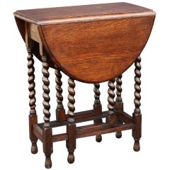 Antique English Drop-Leaf Gate-leg Table