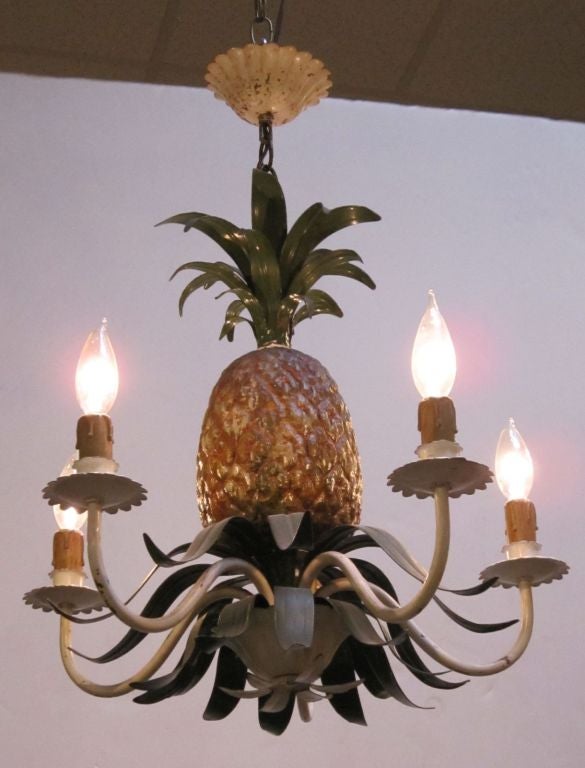 hanging pineapple light