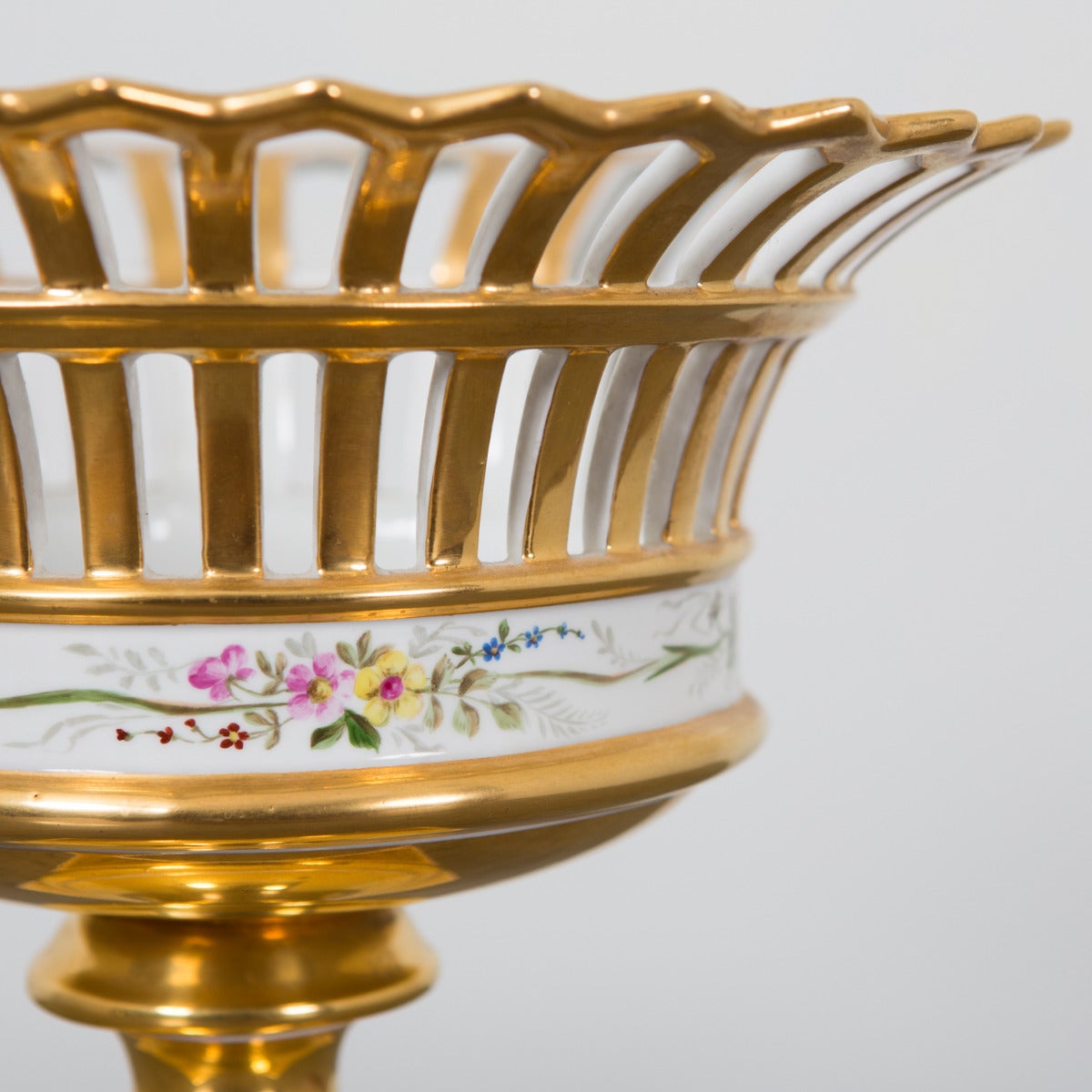 Rare Swedish Porcelain Corbeilles from The Rorstrand Factory In Good Condition In New York, NY