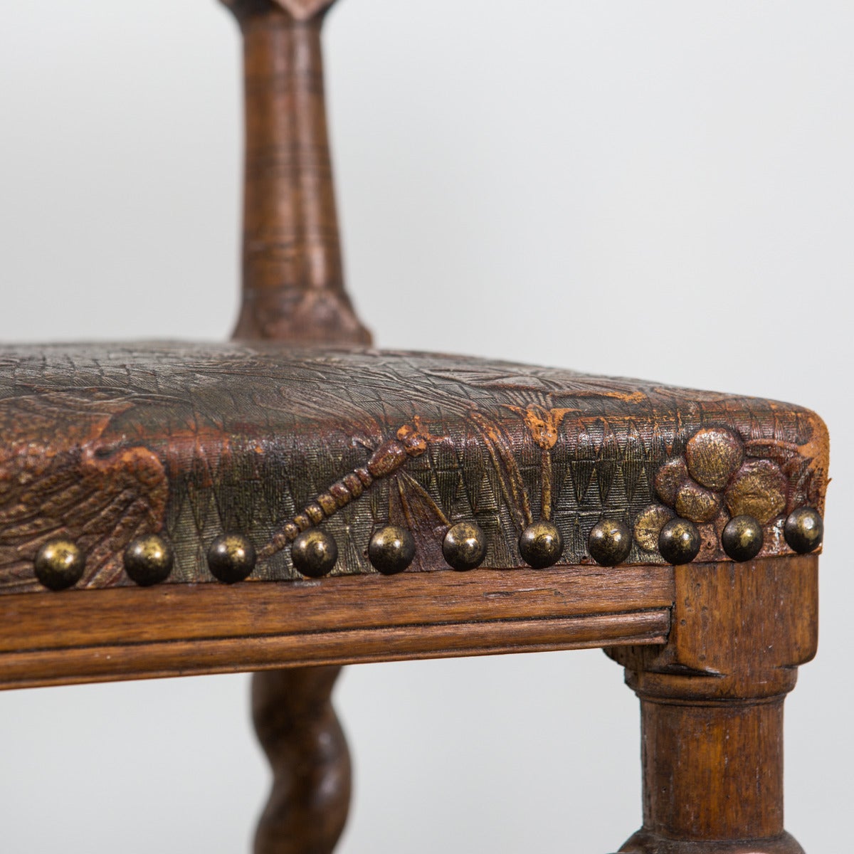 Assembled Pair of Baroque Chairs in Gilt Leather 3