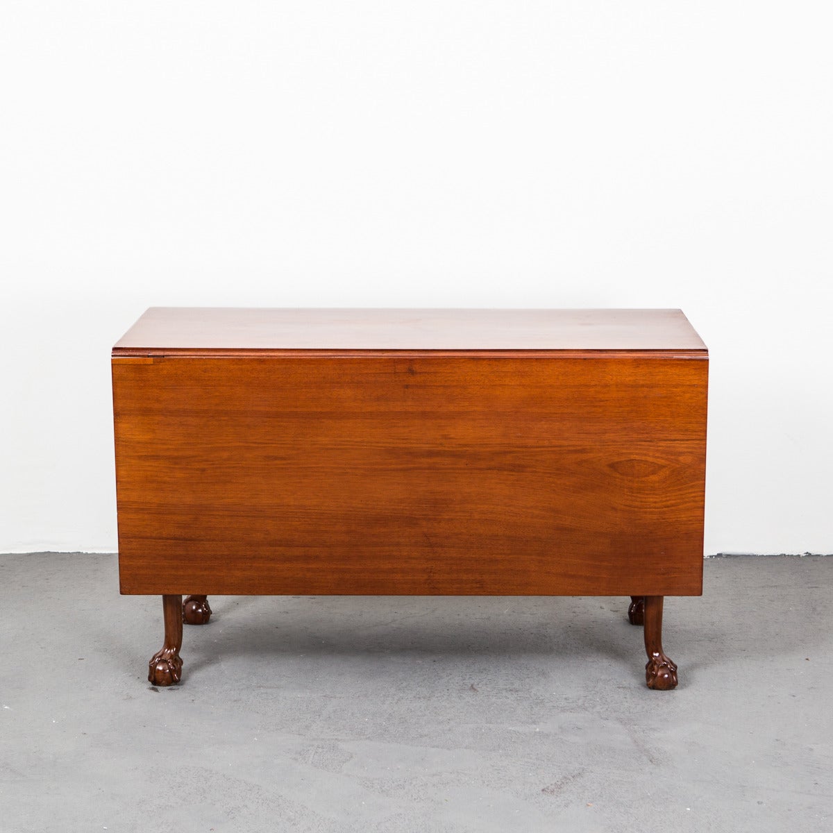 Table Drop Leaf English 19th Century Brown Mahogany England In Good Condition In New York, NY