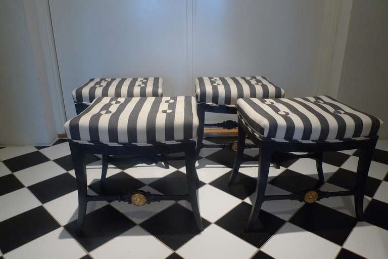 Set of 4 Swedish Neoclassical Stools In Good Condition In New York, NY