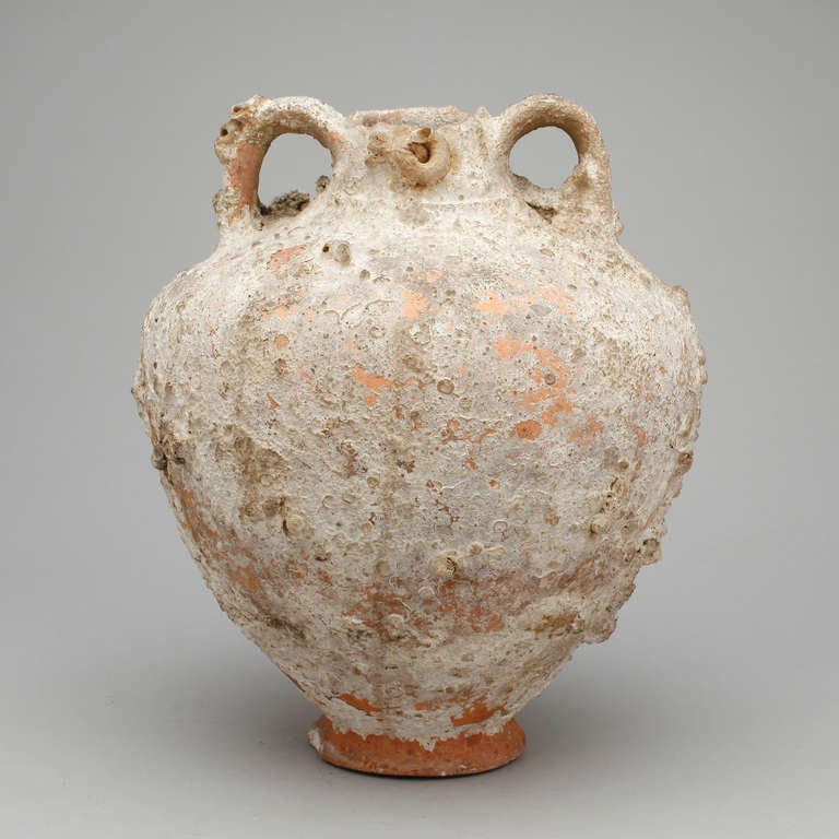 A beautiful archaeological urn from Andalusian (Turkey).