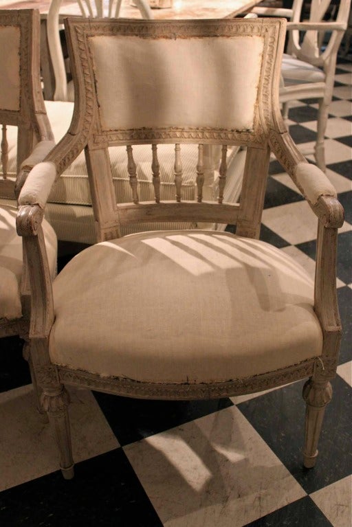 Armchairs Pair Swedish White Gustavian 1790-1810 Sweden In Good Condition In New York, NY