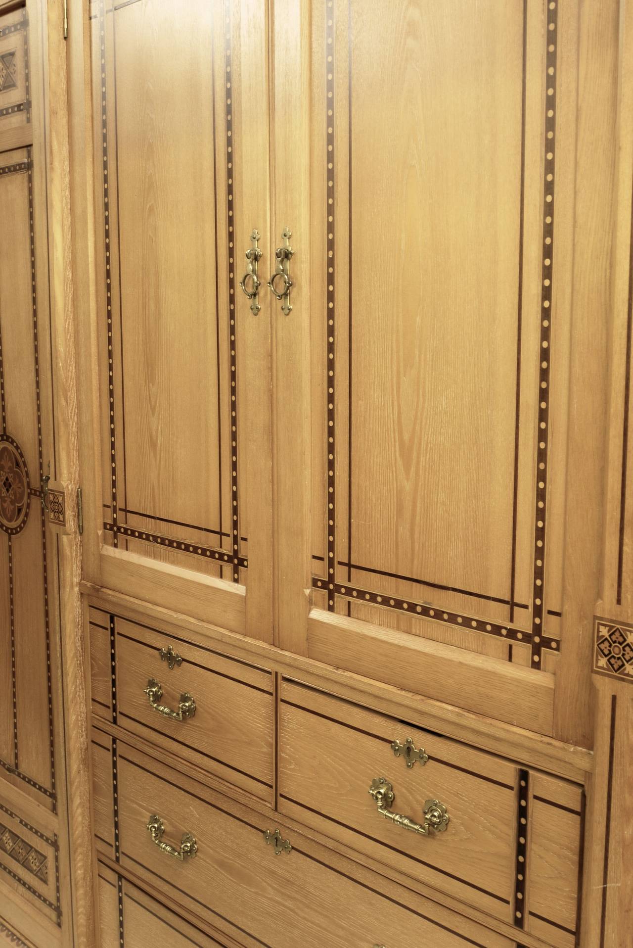 English Inlaid Aesthetic Movement Linen Press