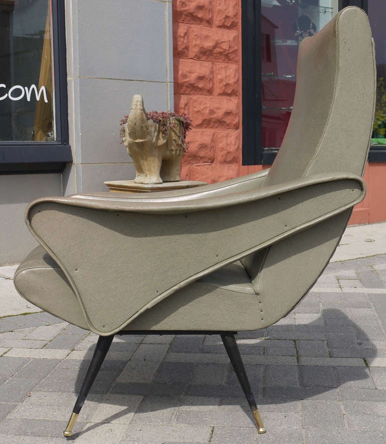 Skulpturales Paar italienischer Stühle im Zustand „Hervorragend“ im Angebot in Kilmarnock, VA