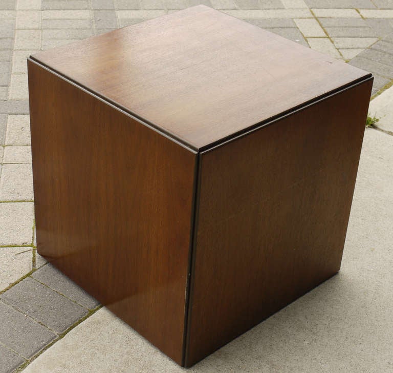 Américain Prototype du cube de rangement Ottawa de Paul Mayen  en vente