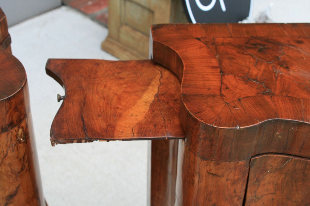 18th Century and Earlier Early 18th Century Italian Burled Walnut Bedside Cabinets