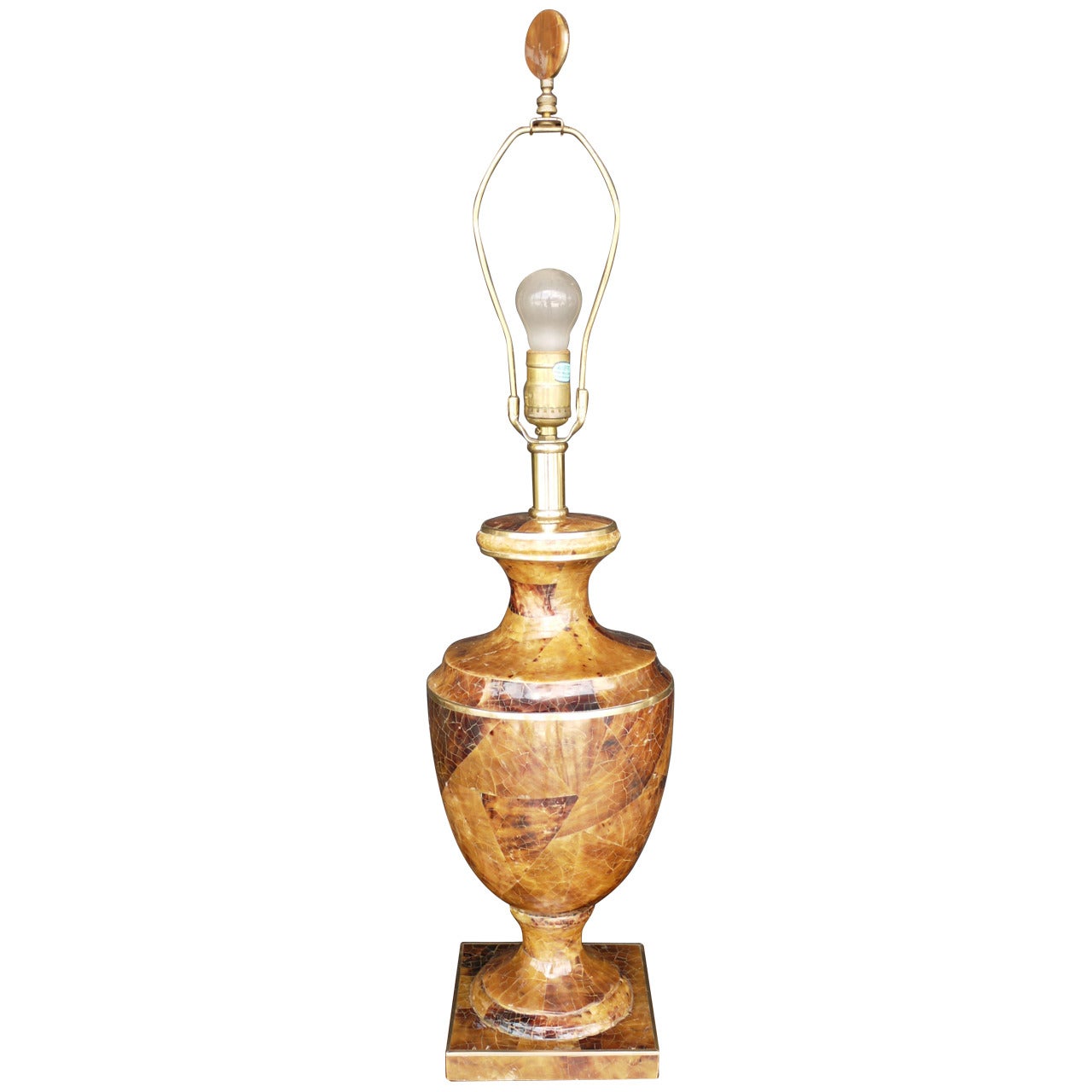 Penshell Urn Shaped Table Lamp