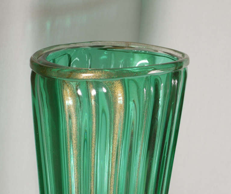 Large Pair of Green and Gold Murano Glass Vases  1