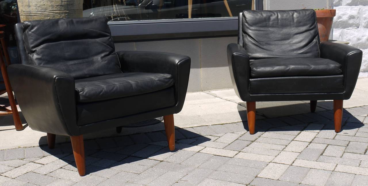 Pair of Danish Leather Lounge Chairs by G. Thams In Good Condition In Kilmarnock, VA