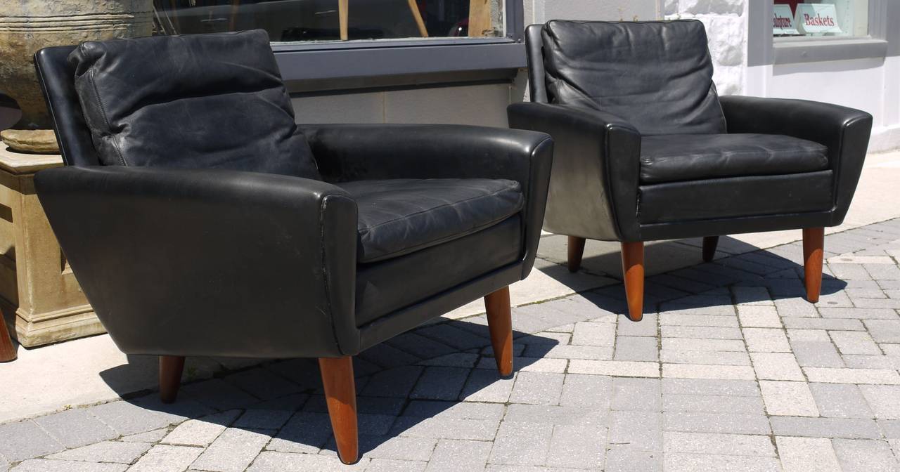 Turned Pair of Danish Leather Lounge Chairs by G. Thams
