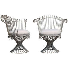 Paire de chaises en fer de Mathieu Matégot