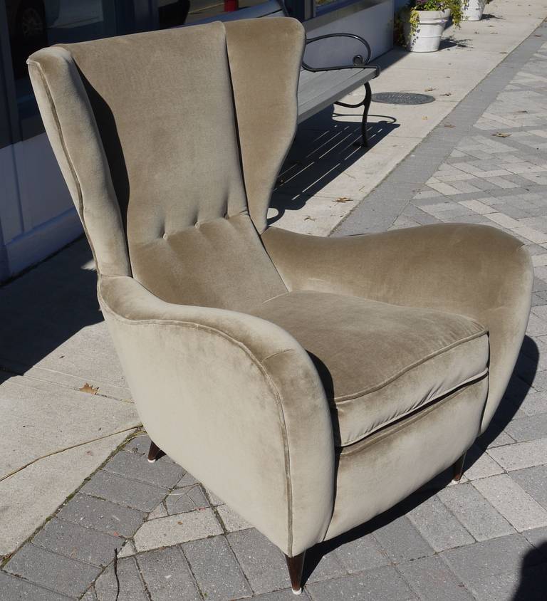 Pair of Paolo Buffa Wingback Chairs In Excellent Condition In Kilmarnock, VA