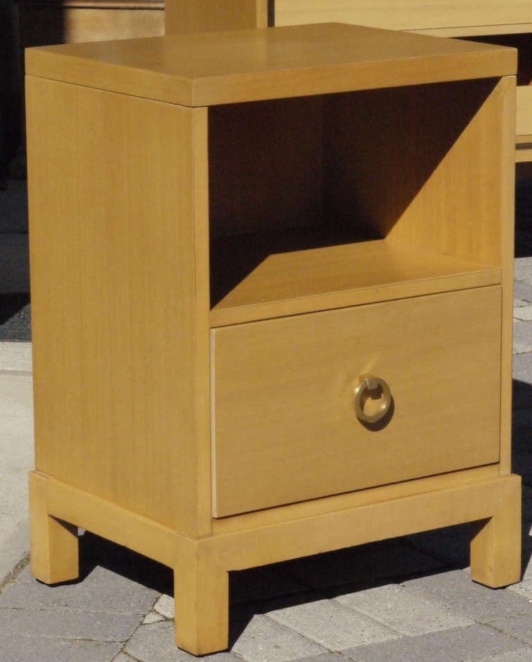 Mid-Century Modern Pair of Widdicomb Night Stands